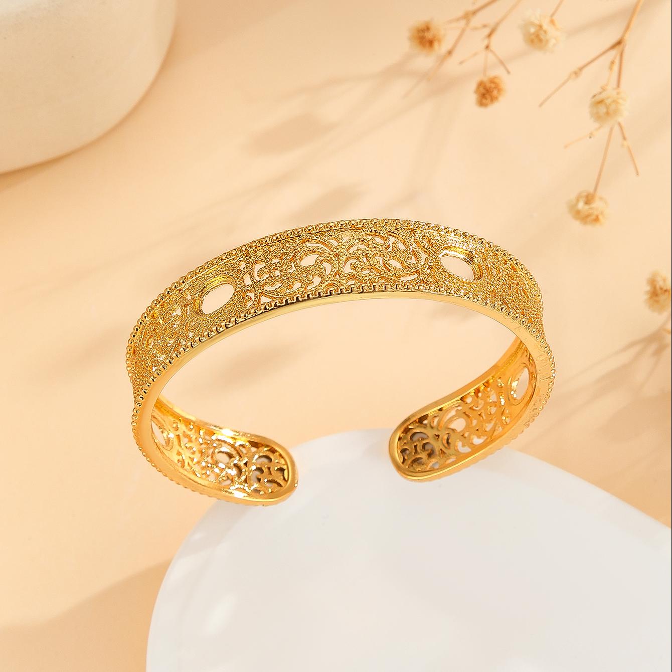 Luxury Style Gold Bracelet Out Lace Flower Design