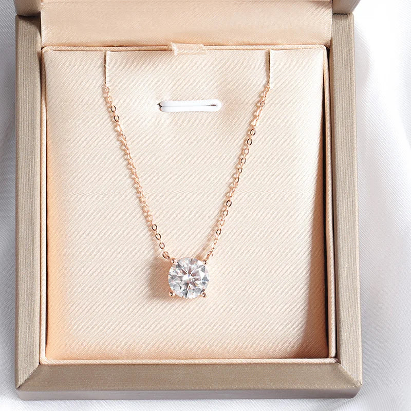 Classic Four Claws Moissanite Necklace